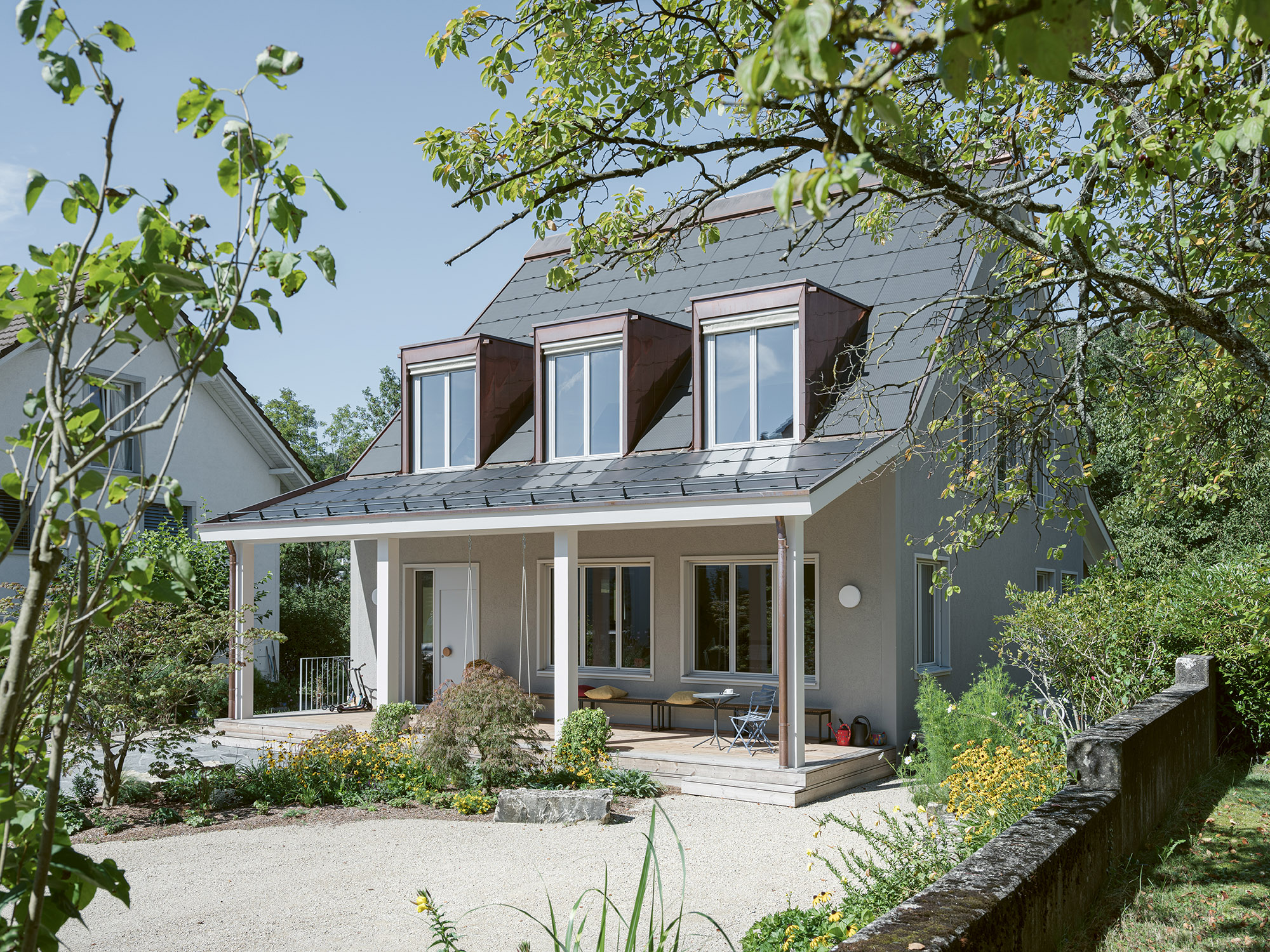 Gartenhaus mit Sonnendach